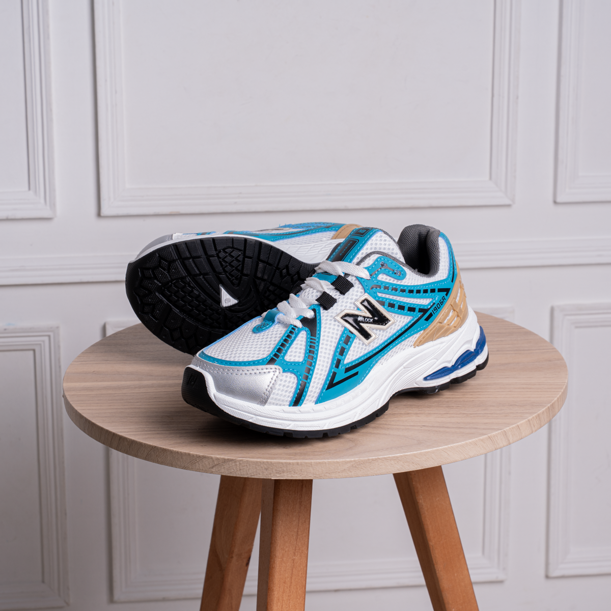 New Balance Women Shoes